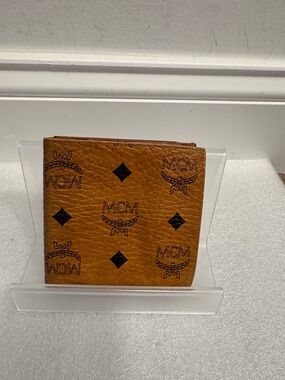 MCM Tan Cognac Logo-Print Leather Bifold Wallet men’s unisex